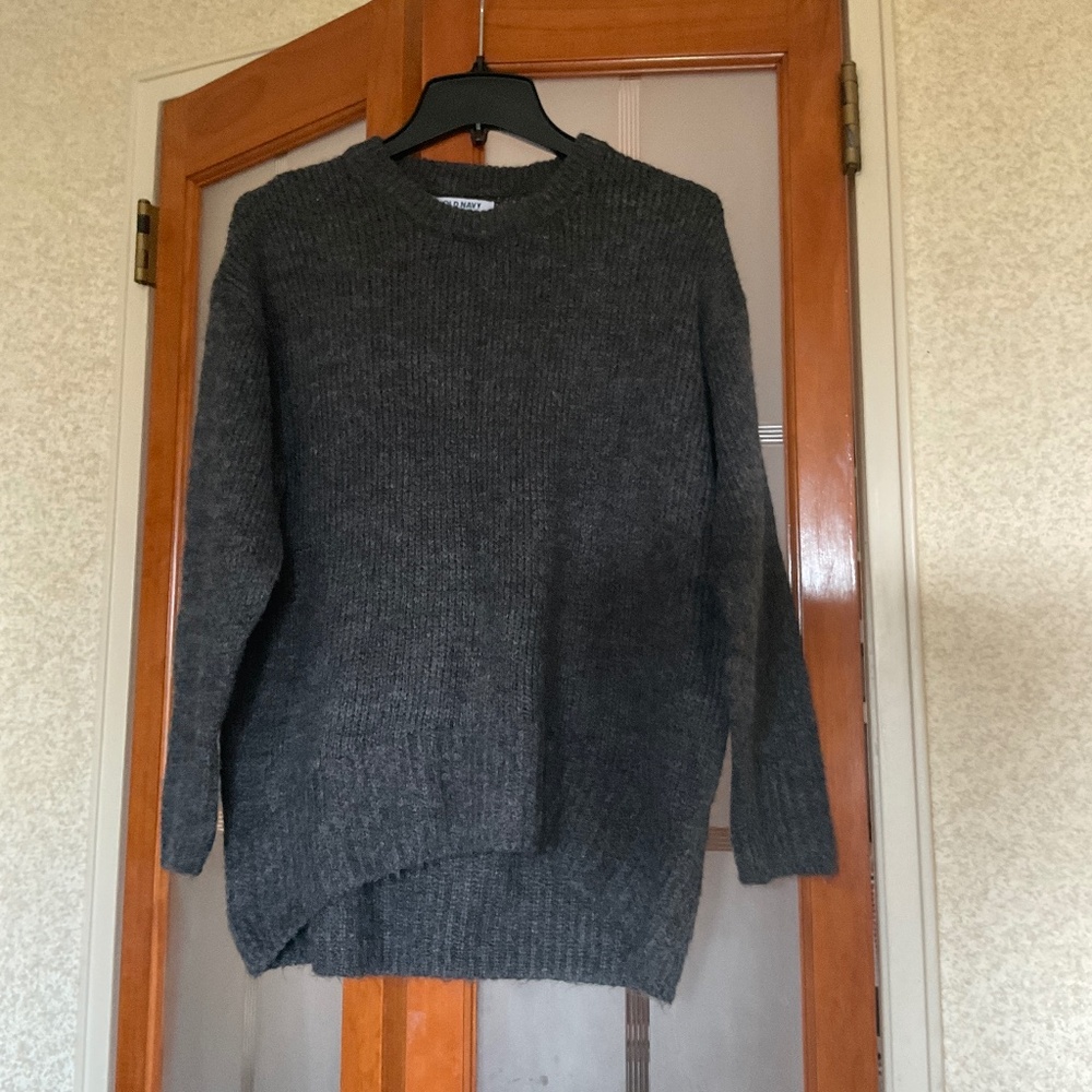 Old navy sweater